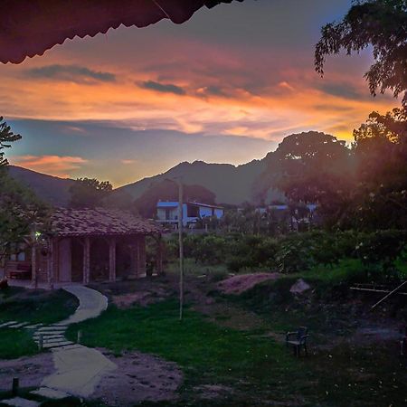 Hotel Campestre Campos Verdes Roldanillo Екстер'єр фото