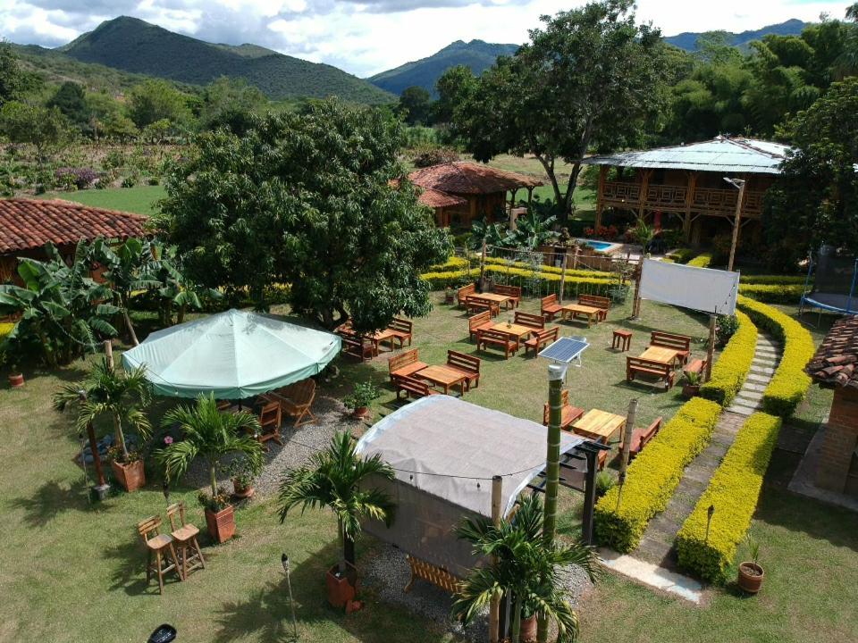 Hotel Campestre Campos Verdes Roldanillo Екстер'єр фото