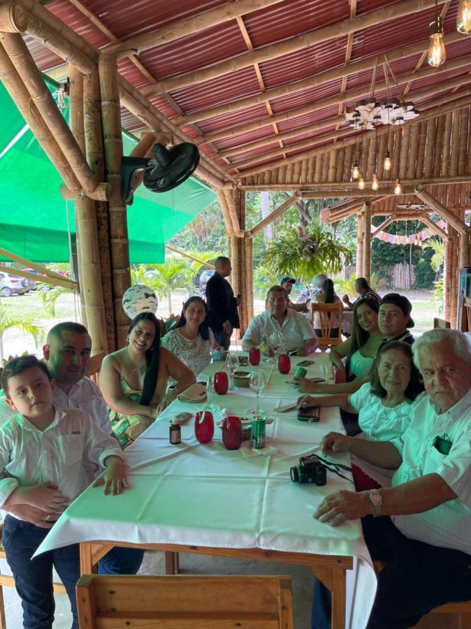 Hotel Campestre Campos Verdes Roldanillo Екстер'єр фото