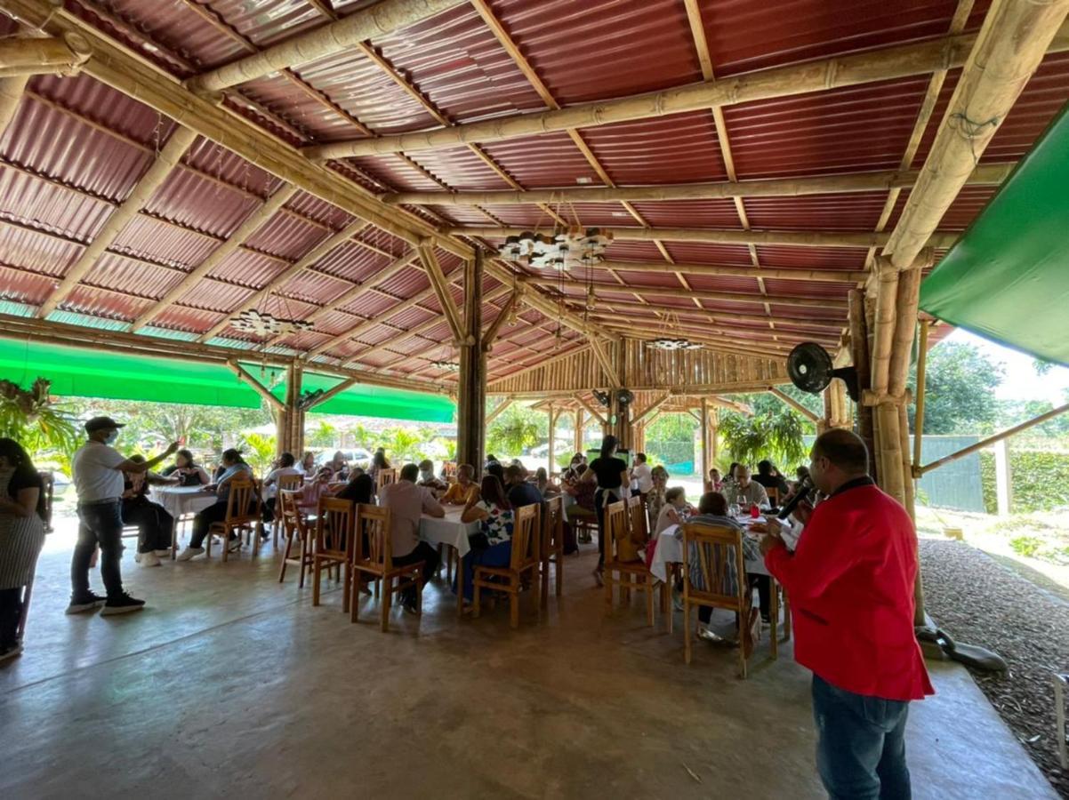 Hotel Campestre Campos Verdes Roldanillo Екстер'єр фото