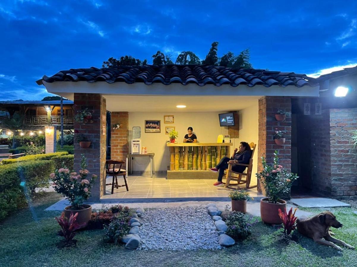 Hotel Campestre Campos Verdes Roldanillo Екстер'єр фото