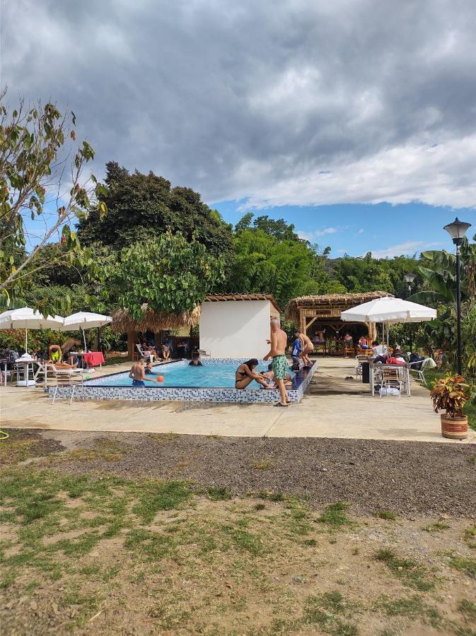Hotel Campestre Campos Verdes Roldanillo Екстер'єр фото