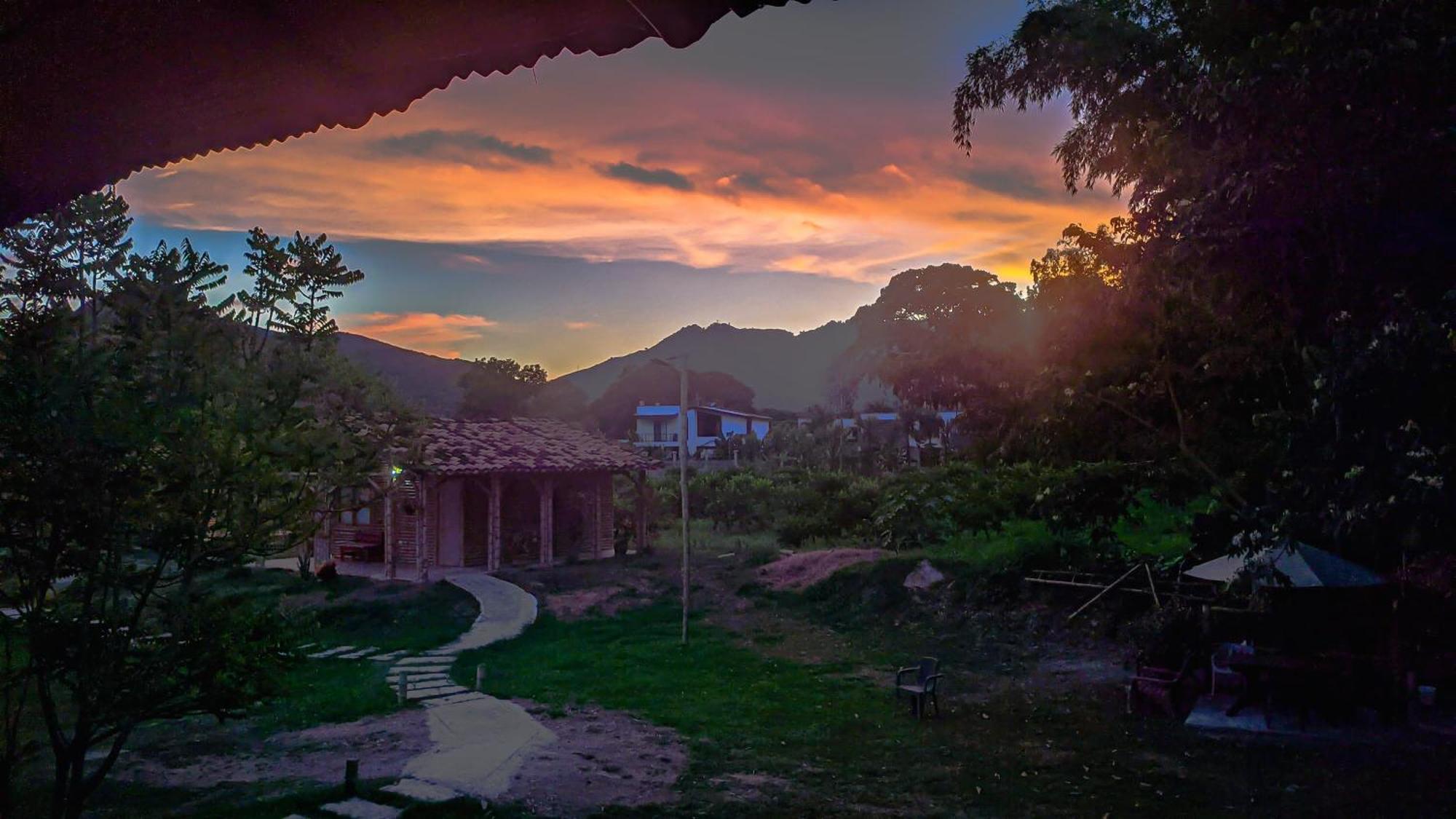 Hotel Campestre Campos Verdes Roldanillo Екстер'єр фото