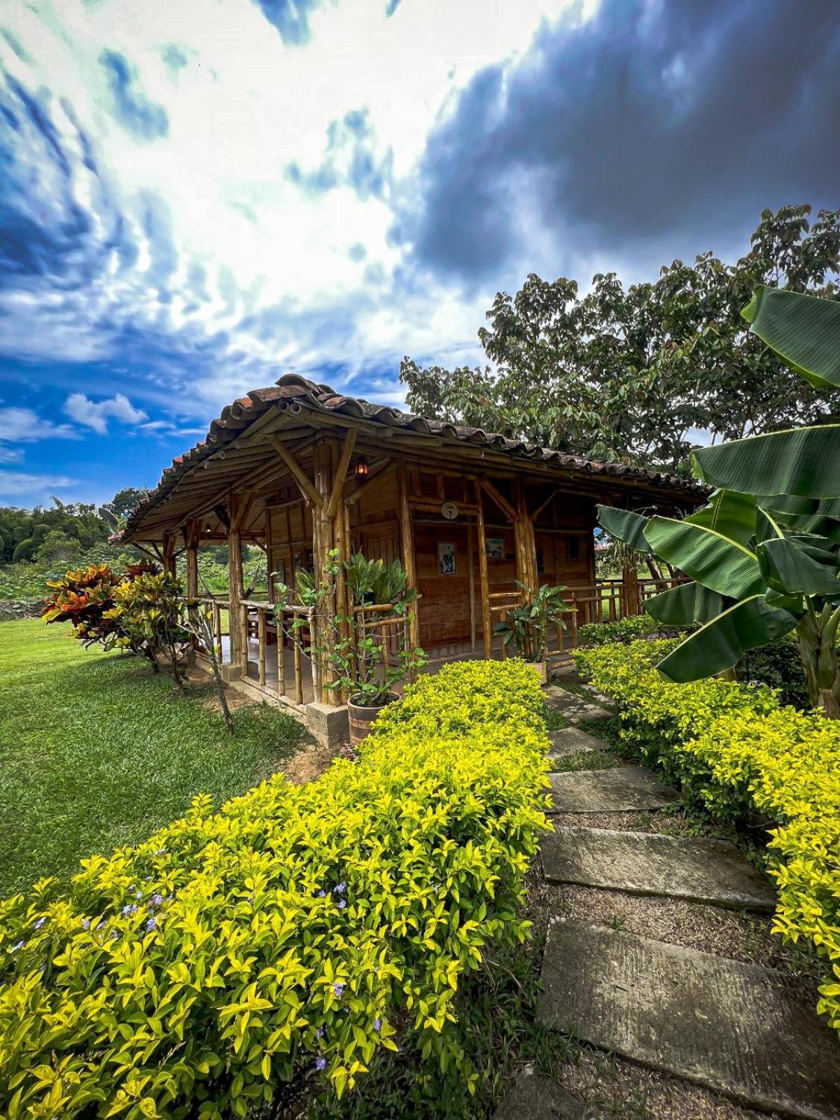 Hotel Campestre Campos Verdes Roldanillo Екстер'єр фото
